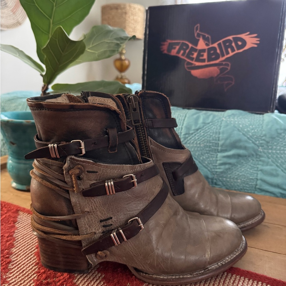 Freebird by Steven Crue grey multi size 10